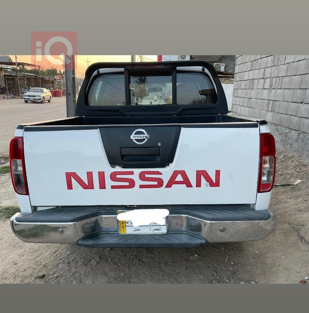 نيسان نافارا